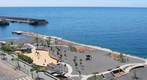 Radazul Apartamento | Un lujoso duplex en Radazul en primera linea de playa y con parking propio