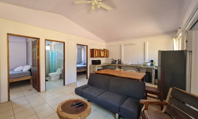 Marbella Casa | Una escapada de vacaciones espaciosa y privada en Marbella. (¡Admite mascotas!)