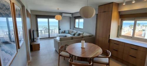 Plaza De La Costera Apartamento | Una esquinita al mediterráneo