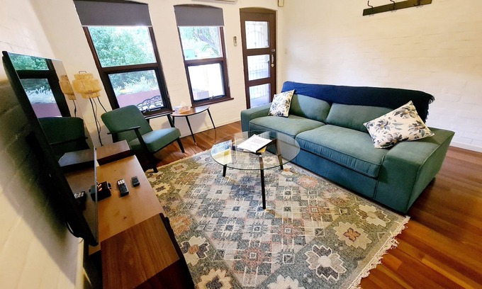 Fremantle Casa | Unbeatable central location! Minutes from the best of Freo.