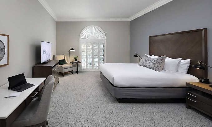Winters Hotel | Unbeatable Location! Two Modern and Pet-friendly Units with Free Parking!