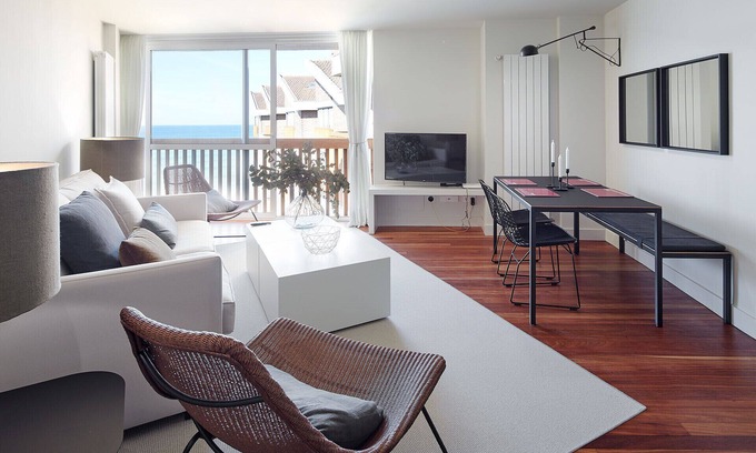 Zarautz Apartamento | INMEJORABLE APARTAMENTO FRENTE AL MAR