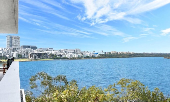 Wentworth Point Apartamento | Unbeatable Water View