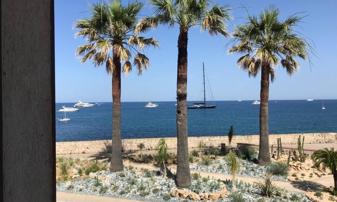 Antibes Old Town Casa | Unbelievable Sea Views from 3 bed house in old Antibes on ramparts - on seaside!