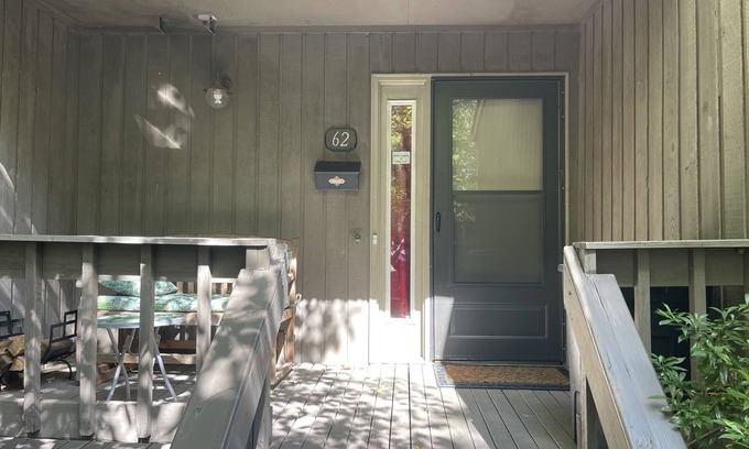 Carrboro Casa | UNC 3BR Retreat @ Village West
