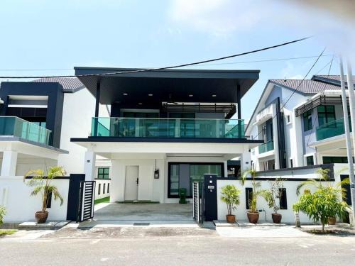 Malacca City Casa | Uncle CK villa 20pax/pool/party