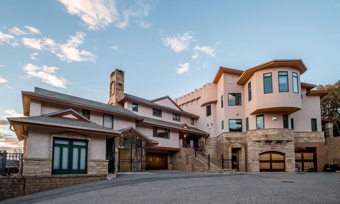 Steamboat Springs Apartamento | Debajo de la góndola - Gondola Suite, Dog Friendly! # VHR-13-02