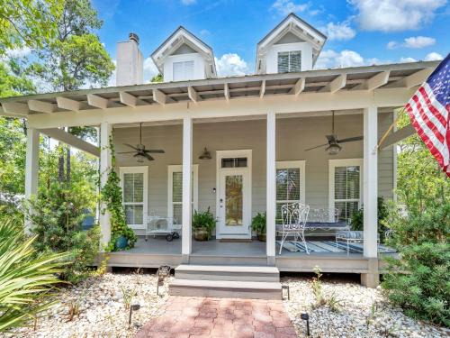 Santa Rosa Beach Casa | Under the Oaks Cottage in Blue Mountain Beach