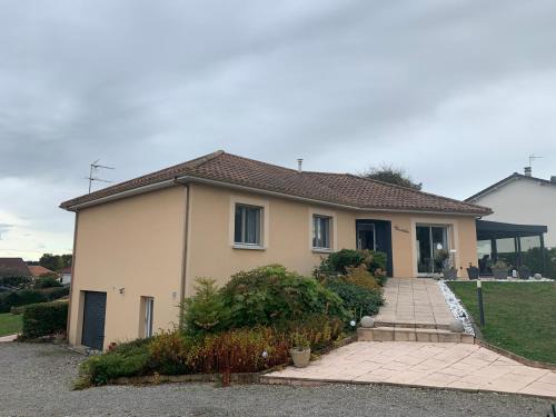 Rilhac-Rancon Casa | UNE AGREABLE CHAMBRE INDEPENDANTE
