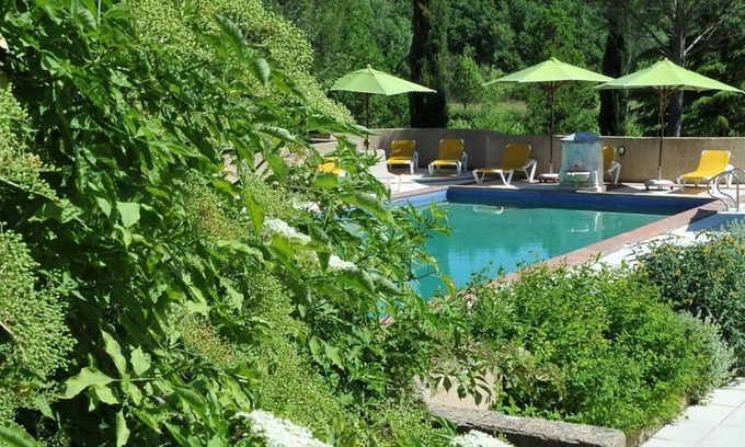 Bras Casa | Une Campagne en Provence