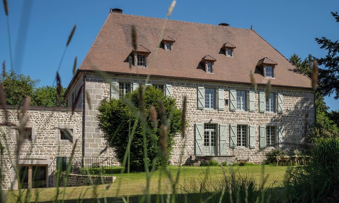 Flayat Casa | Une Demeure Ancienne D'exception, Parc, Piscine Extérieure, Espace Bien-être