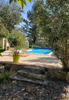 Foulayronnes Cama Y Desayuno | Une pause au milieu des bois