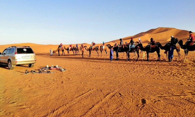 Merzouga Alquiler De RV | Unforgettable night in luxury aunts in the Merzouga dessert!