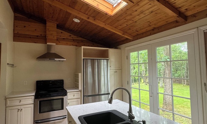 Amagansett North Casa | Unfurnished Hamptons home 3 min walk to beach