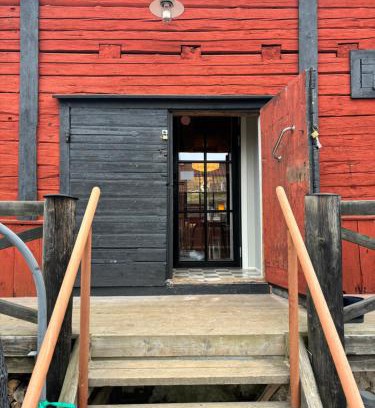 Granna Apartamento | Unikt gårdshus i Gränna
