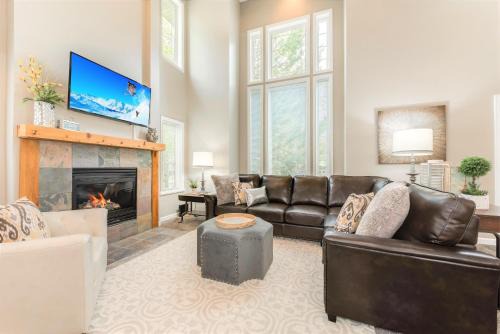 Midvale Casa | Union Duplex Woods and Spruces in Salt Lake with Hot Tub