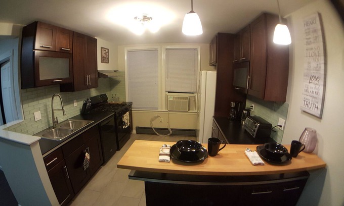 Historic Downtown Apartamento | **UniQ-3Bdrm**..In HearT of DnTwn Jersey City!***5m-to-NY/Lower-Manh*20m--Mdtn!!