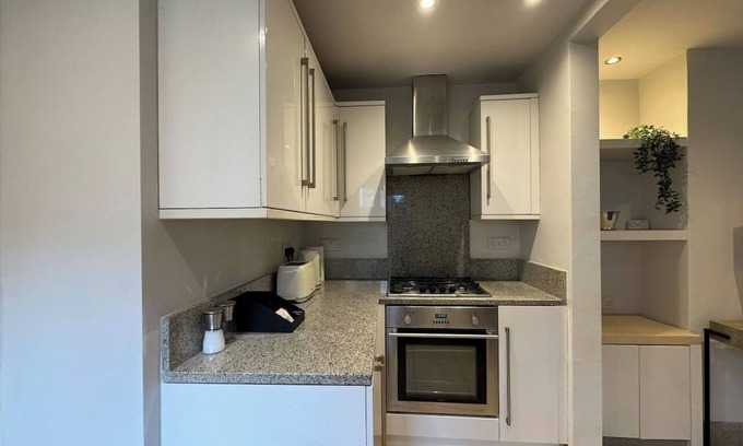 Addiscombe Apartamento | Unique 2BR 1BA Flat in Croydon