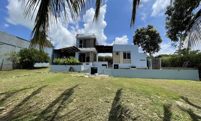 Turbaco Otro | Unique 2BR Farmhouse w/swimming pool - nature - pet lover experience