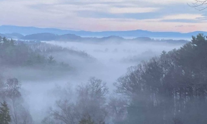 Damascus Apartamento | Unique 4 ac. private country estate, stunning views, 1/4 mile to Va. Creeper!