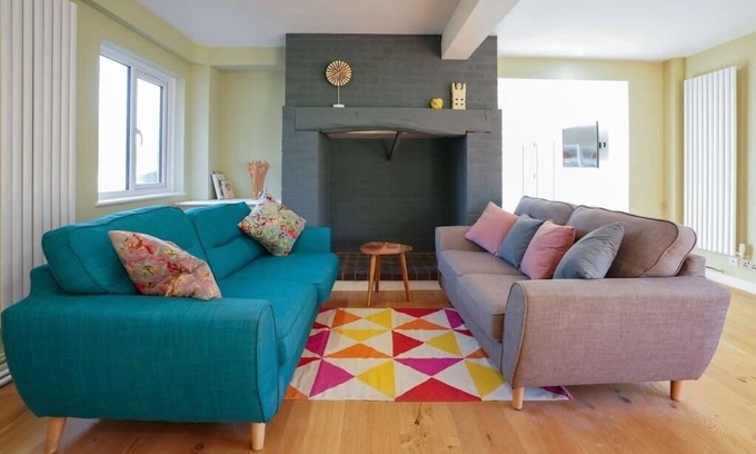 Ipswich Casa | Unique 5BD Farm House Perfect for Relaxing