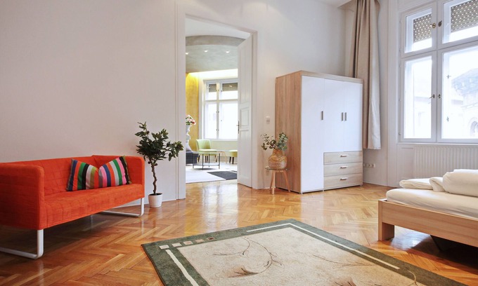 Belso-Ferencvaros Apartamento | Apartamento único y céntrico en una tranquila calle lateral.