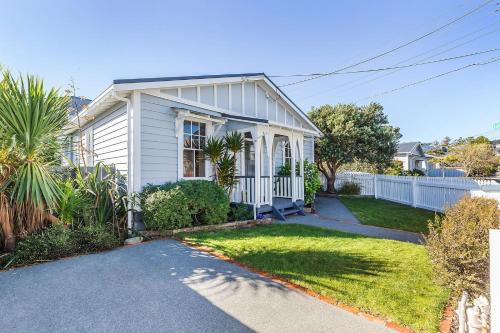 Wellington Casa | Unique and Cosy Cottage with a Sunny Garden