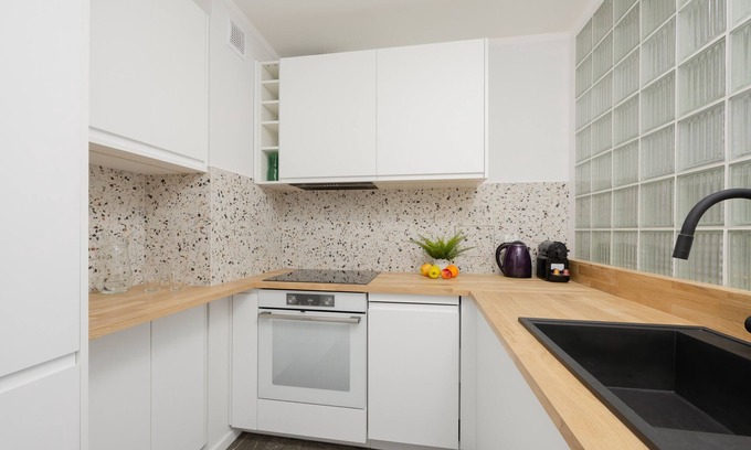 Praga Poludnie Apartamento | Unique Apartment With Balcony by Renters
