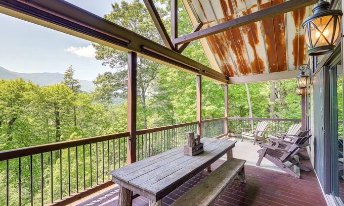 Burnsville Cabaña | Unique Burnsville Home w/ Gorgeous Mountain Views