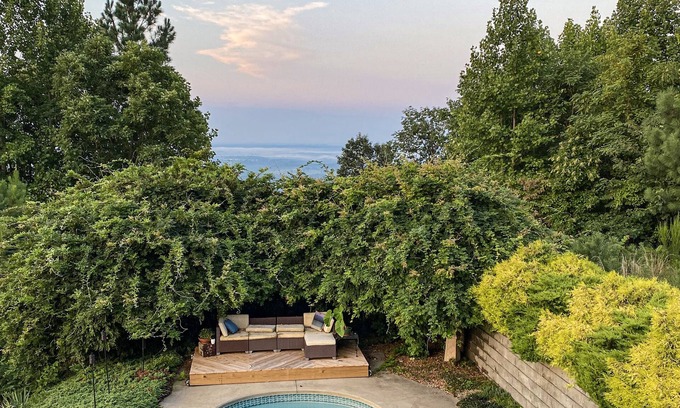 Bostic Cabina | Unique Cabin with Mountain Views & Private Pool*