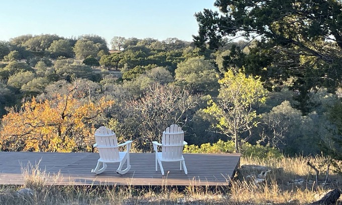 Pipe Creek Casa | Unique Country Camper, Spacious, Bright, Charming!