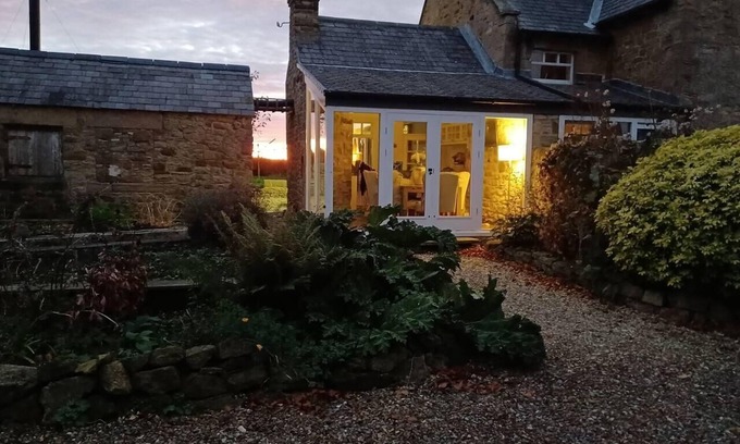 Sunderland Cabaña | Unique Countryside Cottage close to Sunderland