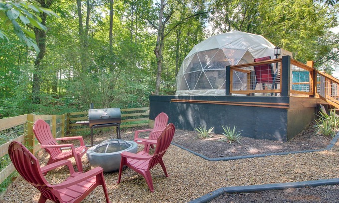 Sparta Apartamento | Unique Dome Home w/Deck in Smoky Mountains