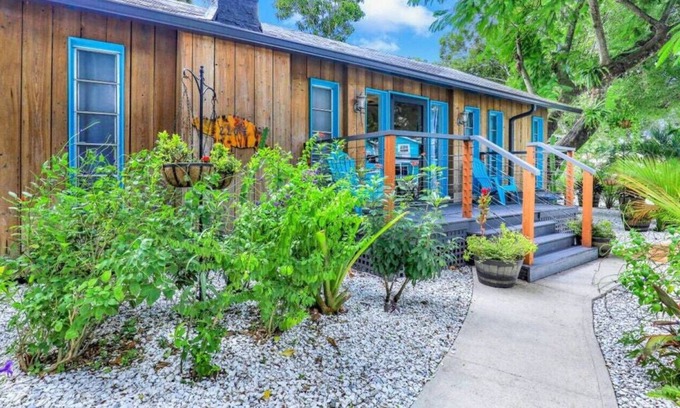 Altamont Manor Casa | Unique Downtown Home in Historic Fort Myers