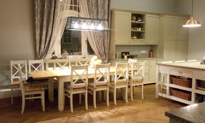 Jelenia Gora Apartamento | Exclusivo apartamento familiar de 175m2 con jardín.