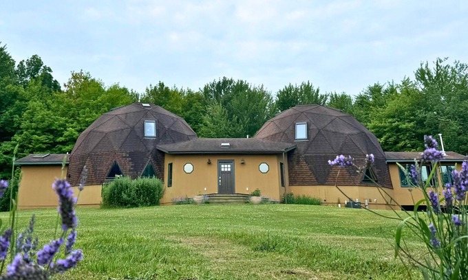 South Haven Cabina | Unique Geodesic Dome Home in South Haven