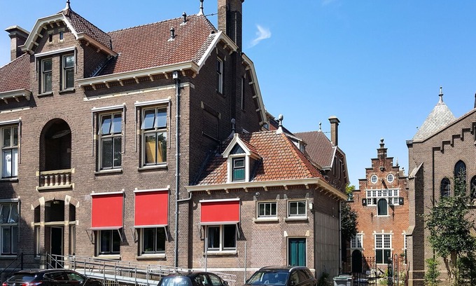 Enkhuizen Casa | Unique group accommodation for up to 32 people in the centre of Enkhuizen