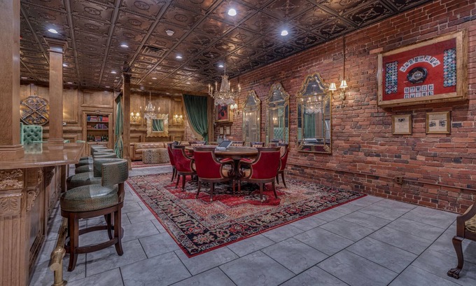 Johnson City Condominio | Unique Historic Loft downtown Johnson City
