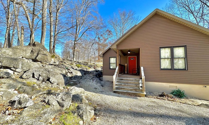 Caryville Casa | Unique home at Norris / Mountain Lake Marina / Windrock & Norris Dam State Park