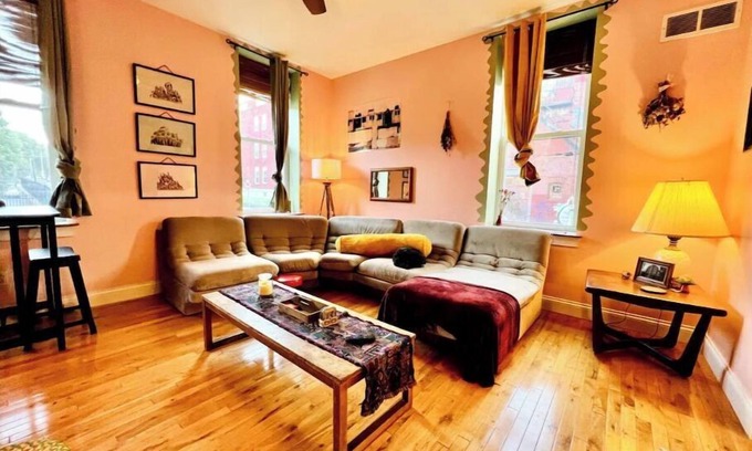 Benton Park Casa | Unique, Homey, & Spacious City Nest