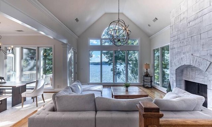Lake Oconee Casa | Unique Lake Lodge Retreat with game room