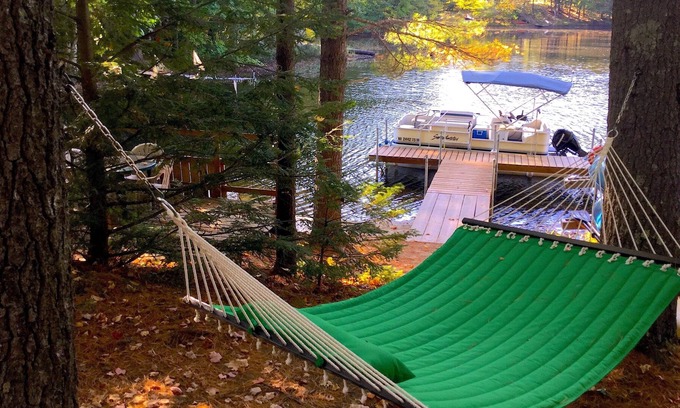 Lake Arrowhead Cabaña | *** Cottage Lakefront único en un entorno privado - Maine en su mejor! ***