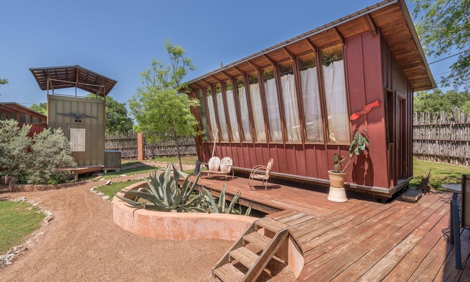 Spicewood Casa | Litera Casa Eco-Cabin