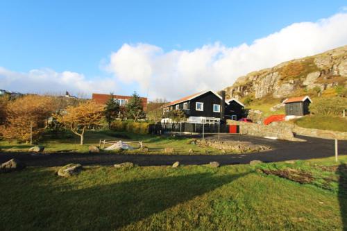 Hoyvik Villa | Unique Location - Bodanes - Hoydalar - 6 BR Villa