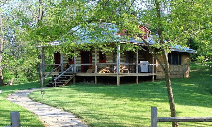 Lexington Cabina | Stonecutter's Cabin-Cabaña de madera-Baño Privado-Premier-Vista al bosque