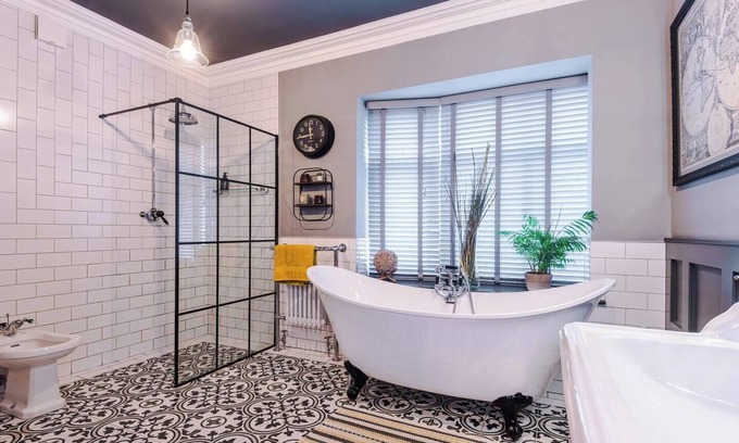 Didsbury Casa | Unique Luxury Home in Northenden/8 guestsUrban Oasis