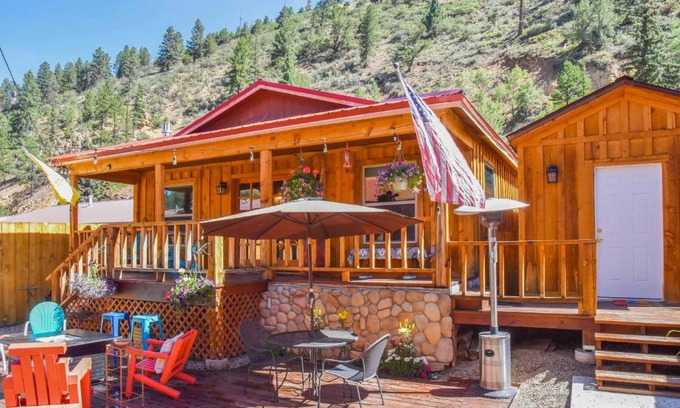 Red River Casa | Unique Mtn Getaway with Stunning Outdoor Area!