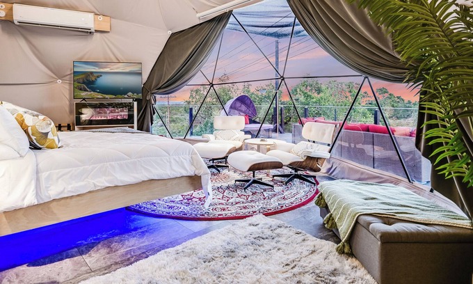 Lago Vista Complejo | Unique & Plush Eco-Glamping Resort in TX Hill country!