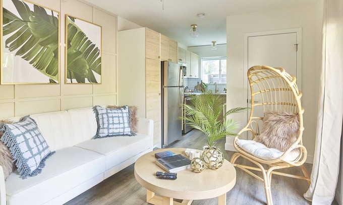 Fullerton Casa | Unique Private & Cozy Tropical Guesthouse Near Disney/LA