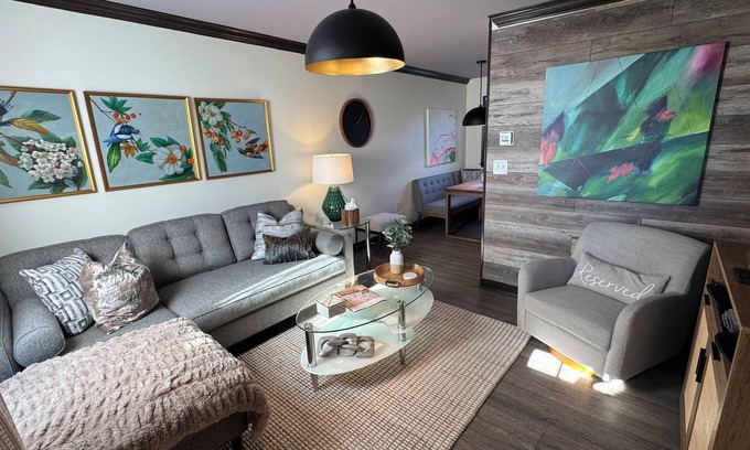 Biddleville Casa | Unique, professionally designed amenity-rich 2-bedroom townhome in Uptown CLT